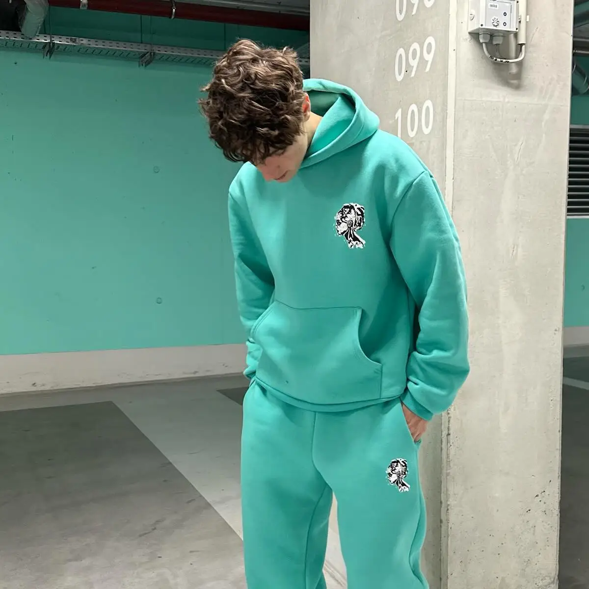 Novanity Hoodie (2)